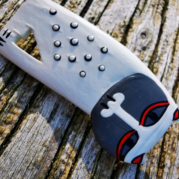 Laurel Burch Style Painted Wooden Cat Brooch - Picture 2 of 13